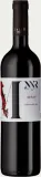 Neiner Családi Pince Merlot palackja